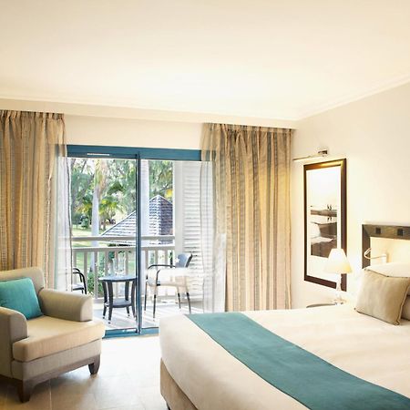Lux* Saint Gilles Resort Exterior photo Deluxe Room