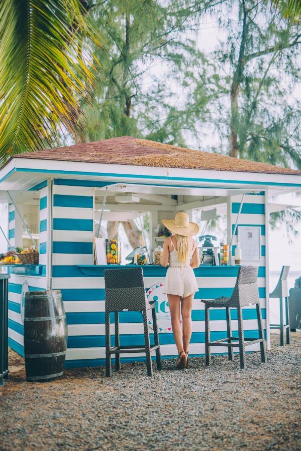 Lux* Saint Gilles Resort Exterior photo The Beach Bar