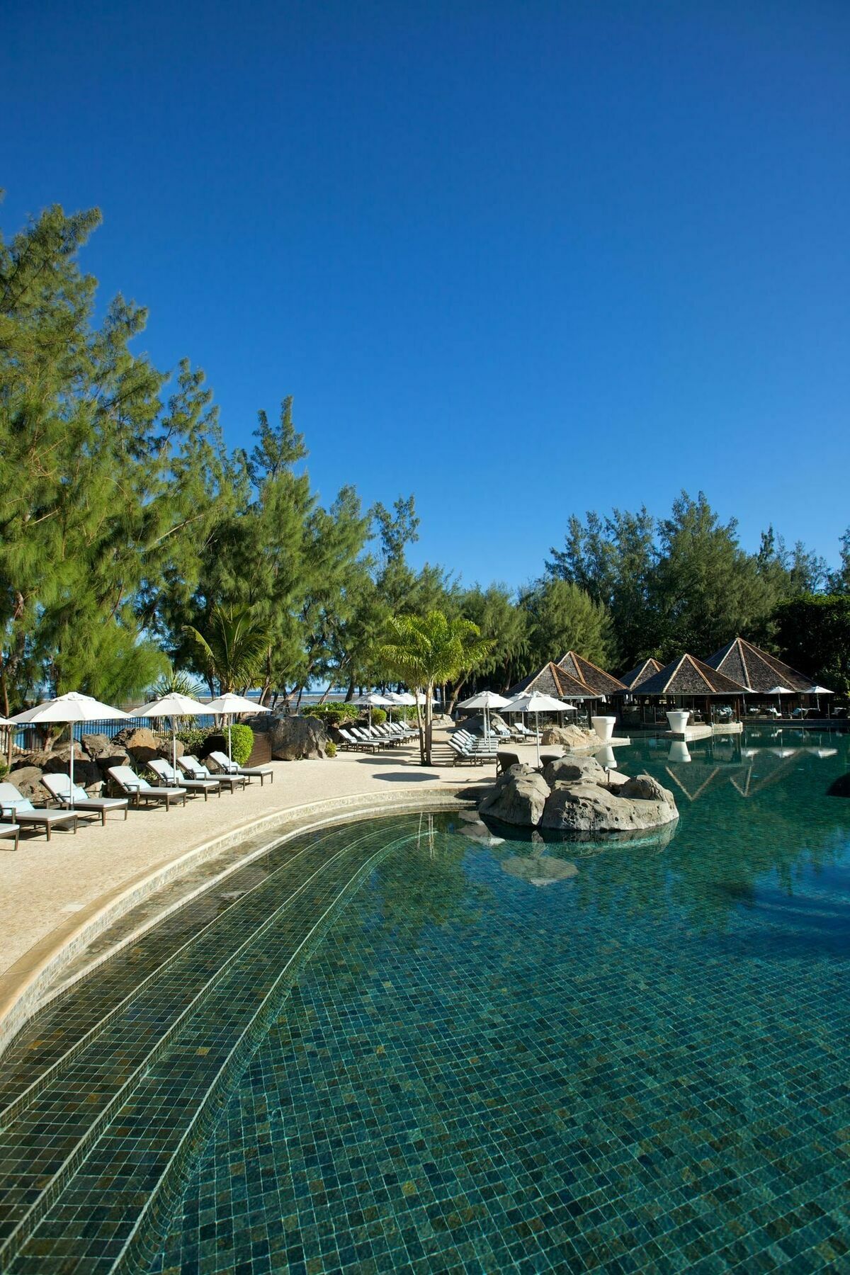 Lux* Saint Gilles Resort Exterior photo The swimming pool at the resort