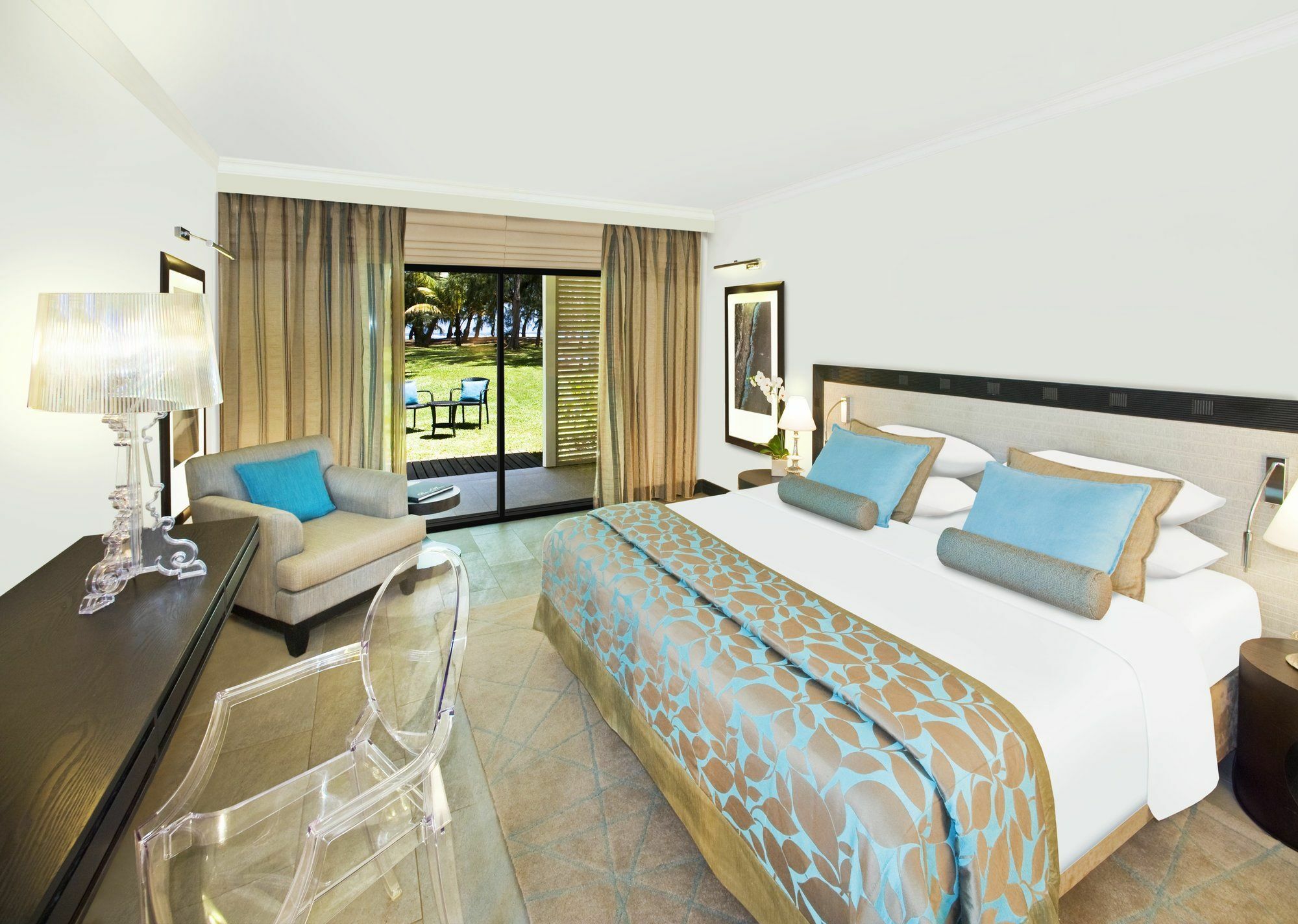 Lux* Saint Gilles Resort Exterior photo Deluxe Room