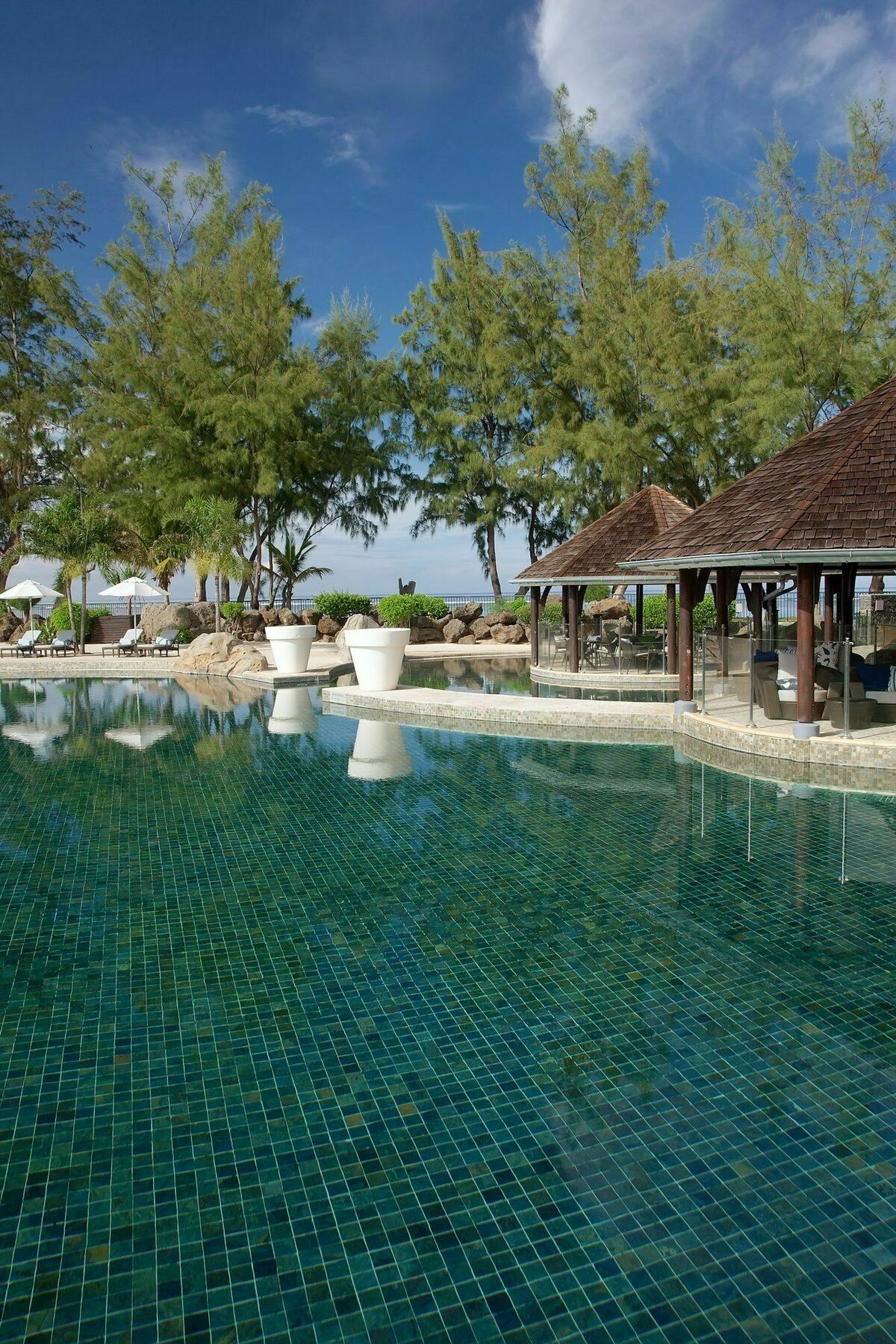 Lux* Saint Gilles Resort Exterior photo The swimming pool at the resort